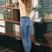 Laureen Frankfurt escort