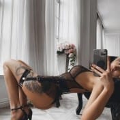 LailaChou Lyon escort