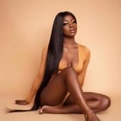 Lola Tula escort