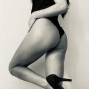 SURYA Masseur Lisbon escort