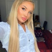 Nelly Bordeaux escort