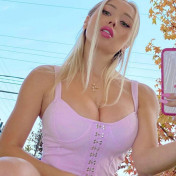 charlotte17 Cannes escort