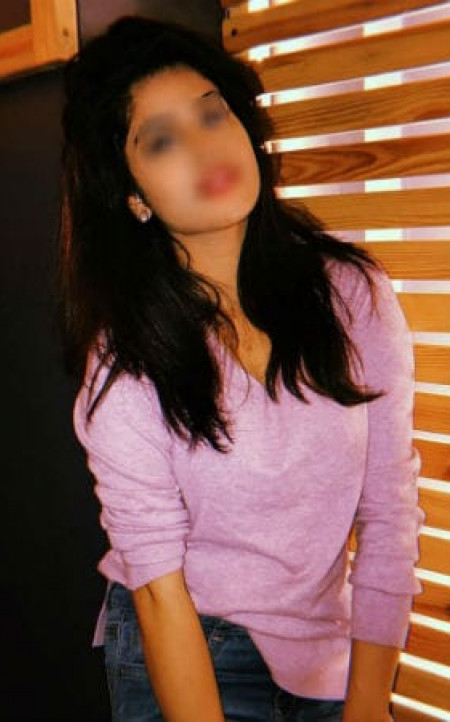 kanika Delhi escort