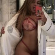 Fernande Elvie Brest escort