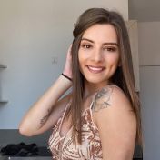 Avelaine Paris escort