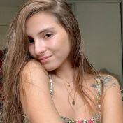 Avelaine Paris escort
