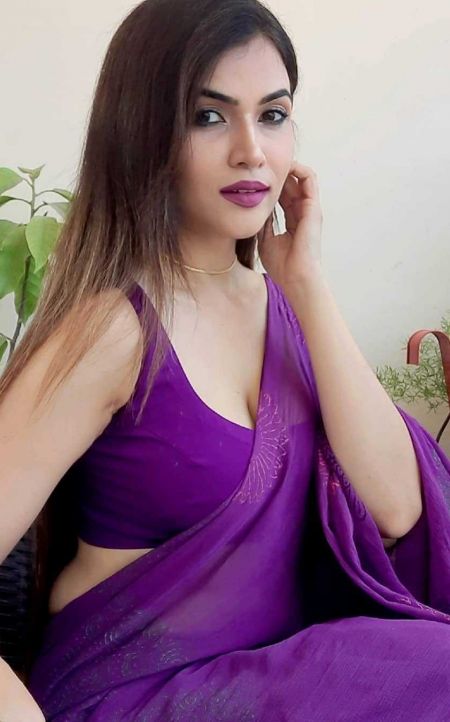 karisama Mumbai escort