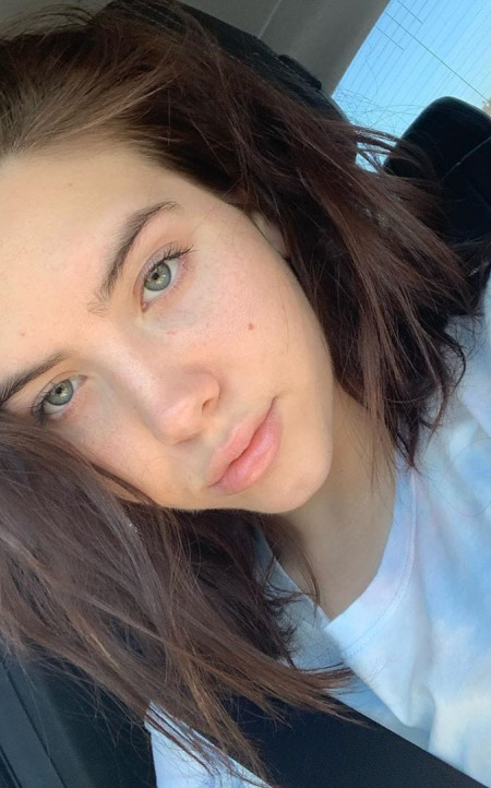 Larissa Bern escort