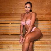 L&eacute;ana 01 Puy de Dôme escort