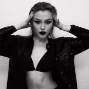 Sanya İstanbul escort