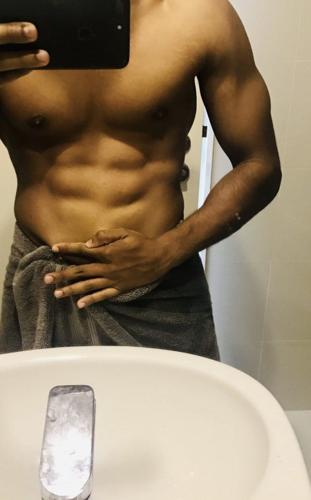 Shev Colombo escort