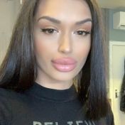 Cora London escort