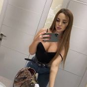 Nastya Colombo escort