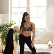 Celesta Colombo escort