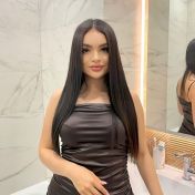 Louise Dubai escort