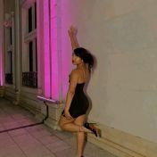 Shania London escort