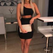 Nina Frankfurt escort
