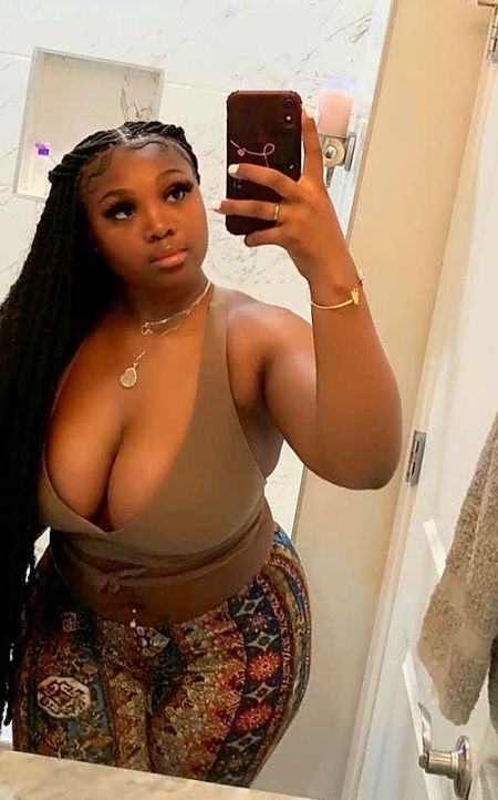 LUCY Jeddah escort