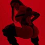 Mari Dubai escort