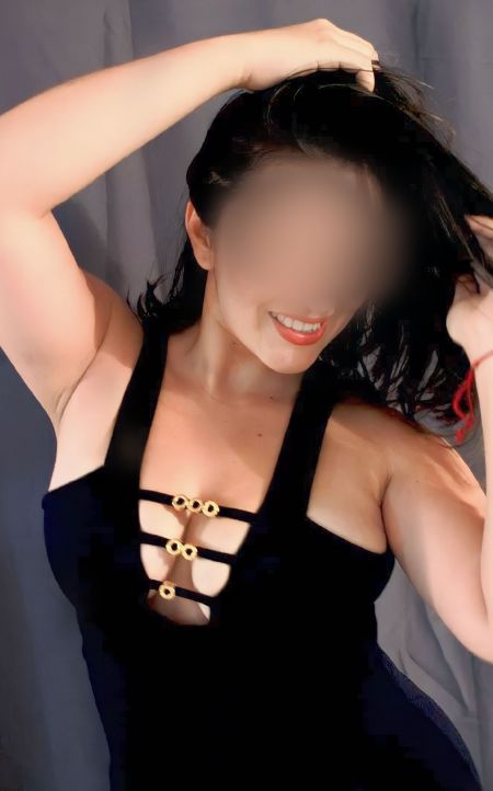 Antonia Massage Sevilla escort
