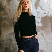 Alina Dubai escort