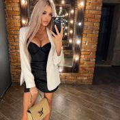 Vikki Dubai escort