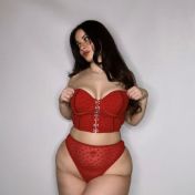 Zizi Cairo escort