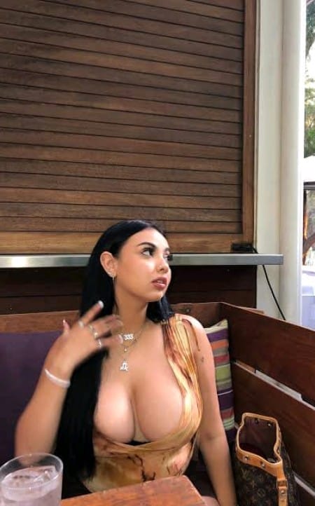 Hannah Mount Lebanon escort