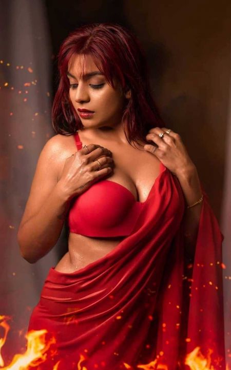 vineetaiyer West Bengal escort