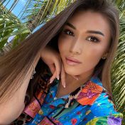 Molly London escort