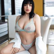 Lana Paris escort