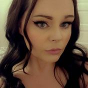Mila Busty MILF Dubai escort