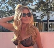 Leila Lisbon escort