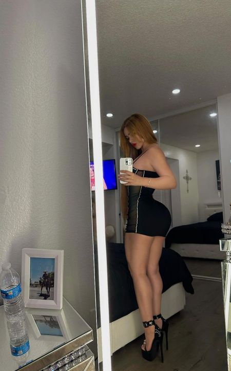 Lopez 'Amman escort
