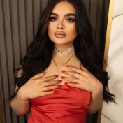 Louise Dubai escort