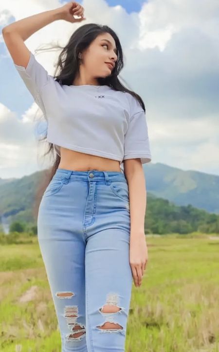 Tharu Colombo escort
