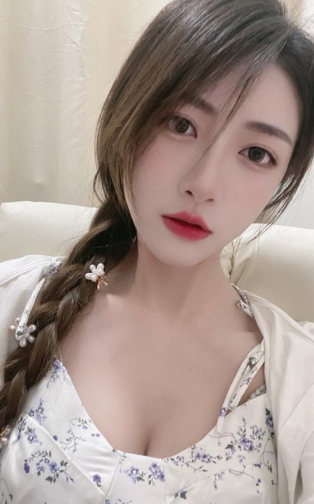 Nady Kuwait City escort