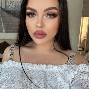 Daisy Paris escort