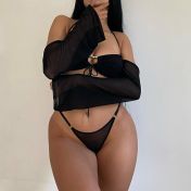 Violetta Paris escort