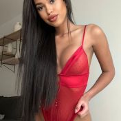 Gloria Paris escort