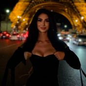Michelle Paris escort