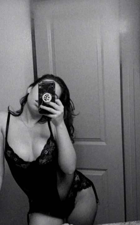 Arianne Angers escort