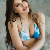 Monica Dubai escort