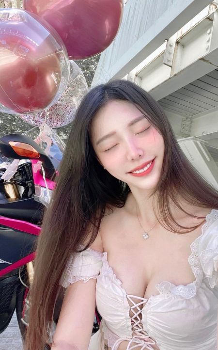 Sexy Lala 'Amman escort