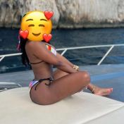Dulce Mar&iacute;a Nassau escort