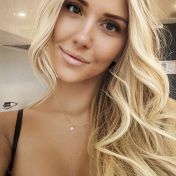 Nika Paris escort