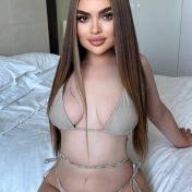 Louise Dubai escort