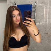 Yana Dubai escort
