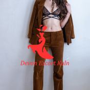 Zoe Koln escort