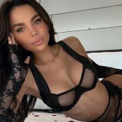 Sveta Bangkok escort